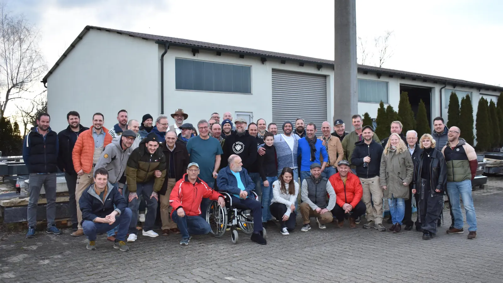 Rund 50 Steinmetze hatten sich auf Einladung von Dieter Schönleben in Neuziegenrück getroffen. Viele hatte sich schon Jahrzehnte nicht mehr gesehen und genossen das Miteinander. (Foto: Ute Niephaus)