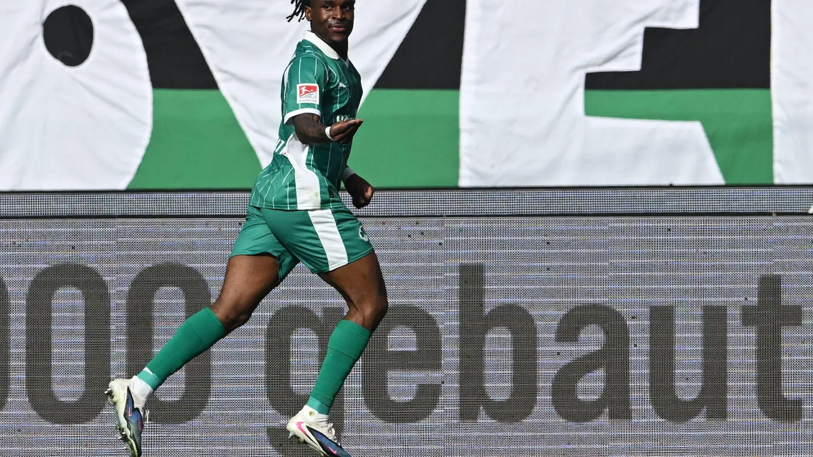 Noel Futkeu brachte Fürth in Hannover in Führung. (Foto: Carmen Jaspersen/dpa)
