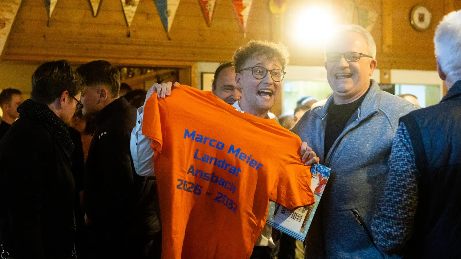 ...fängt Evi Lemberger noch Eindrücke von Marco Meiers Wahlparty ein. (Foto: Evi Lemberger)