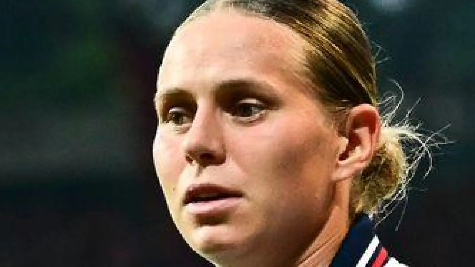 Bayern-Spielerin Klara Bühl freut sich auf den Start der Champions League. (Foto: Sebastian Christoph Gollnow/dpa)