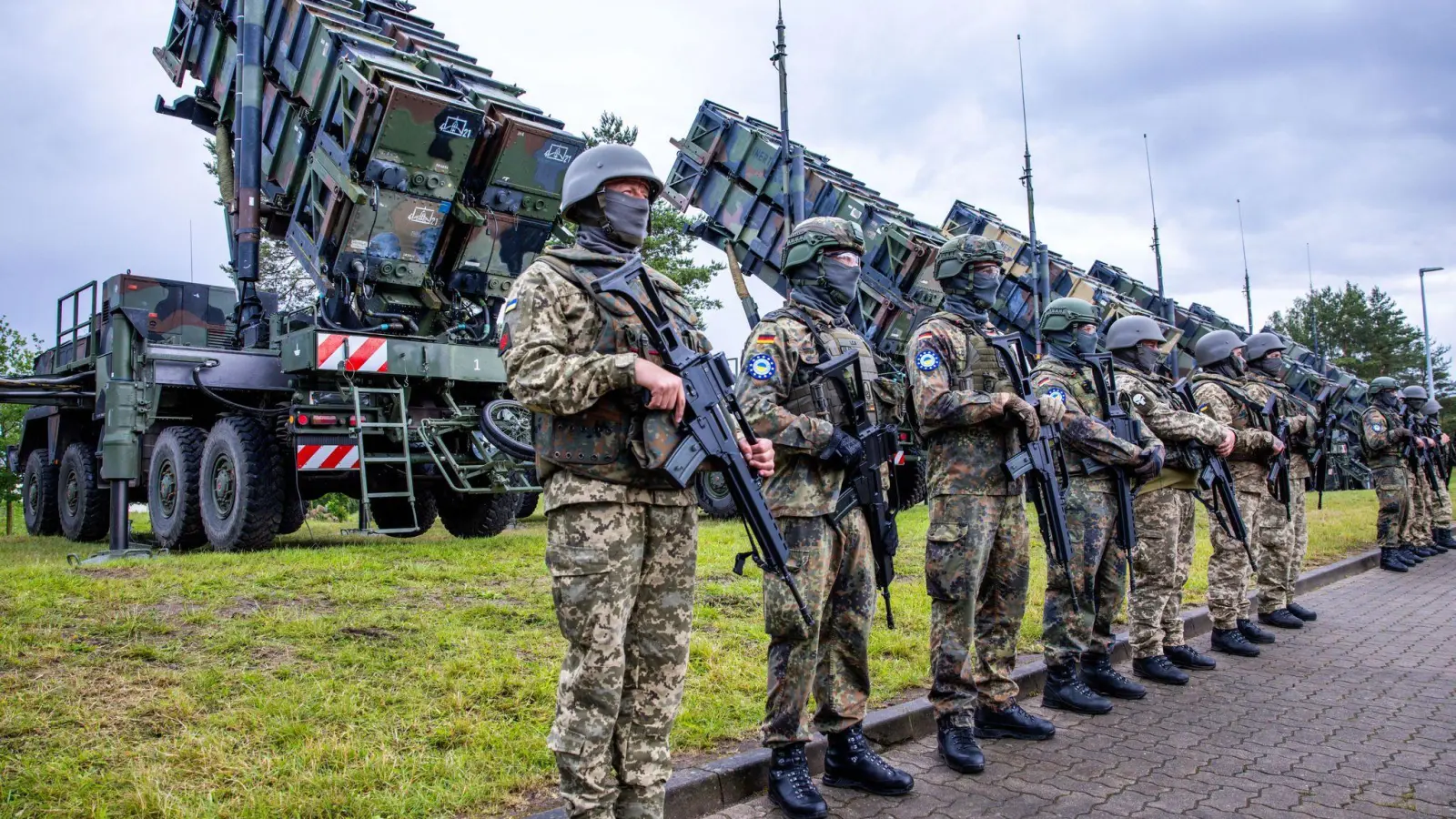 Die Ukraine erhält weitere Unterstützung von der EU. (Archivbild) (Foto: Jens Büttner/dpa)