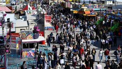 Der Unfall ereignete sich auf dem Münchner Frühlingsfest. (Archivbild) (Foto: Felix Hörhager/dpa)
