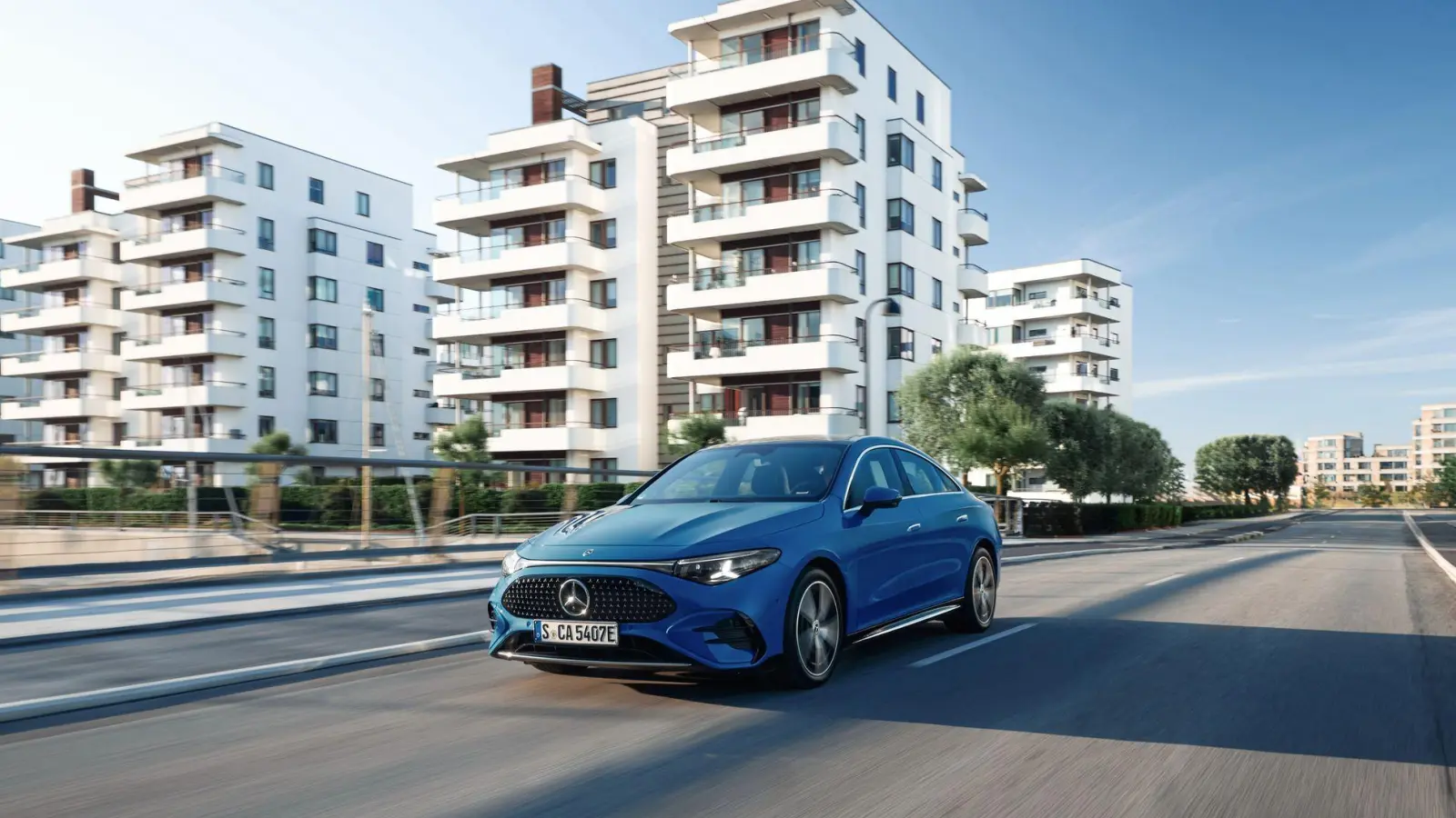 Der Generationswechsel beim CLA bedeutet einen deutlichen Aufschlag beim Preis, doch Mercedes stellt auch günstigere CLA-Modelle in Aussicht. (Foto: Mercedes-Benz AG/dpa-tmn)