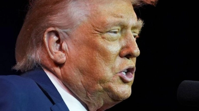 US-Präsident Donald Trump will US-Rüstungs- und Verteidigungsunternehmen erstmal keine Dividendenausschüttungen und Aktienrückkäufe erlauben. (Archivfoto) (Foto: Evan Vucci/AP/dpa)