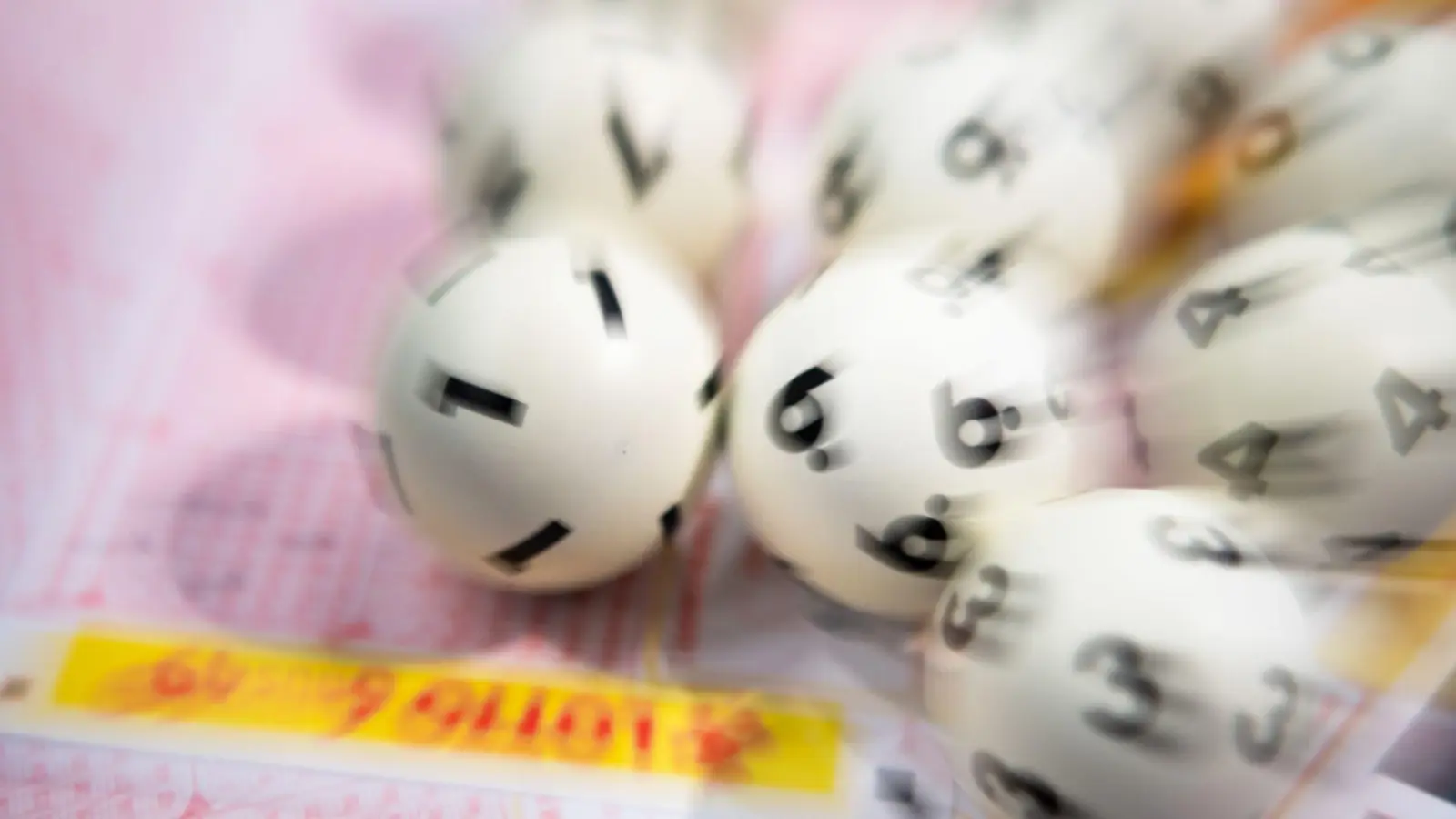 Bei der Ziehung von Lotto 6aus49 wurden gleich mehrere Millionengewinne in Bayern erzielt. (Symbolbild) (Foto: Tom Weller/dpa)