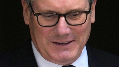Tief in der Krise: Der britische Premierminister Keir Starmer. (Archivbild) (Foto: Kin Cheung/AP/dpa)