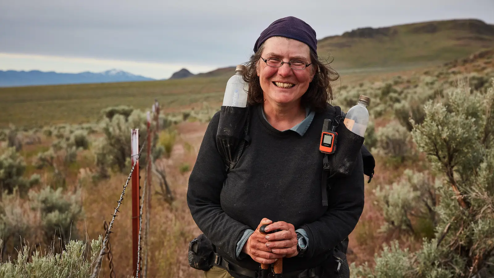 Auf ihrem 1400 Kilometer langen Weg durch die Hochwüste von Oregon: Christine Thürmer. (Foto: Andrew Burns)