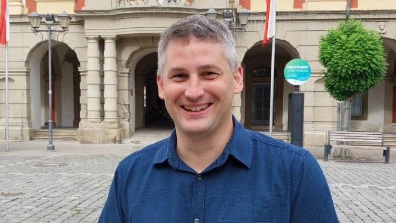 Bürgermeister Philipp Flierl ermittelt noch den Ist-Zustand im Bad Windsheimer Rathaus.  (Foto: Katrin Merklein)