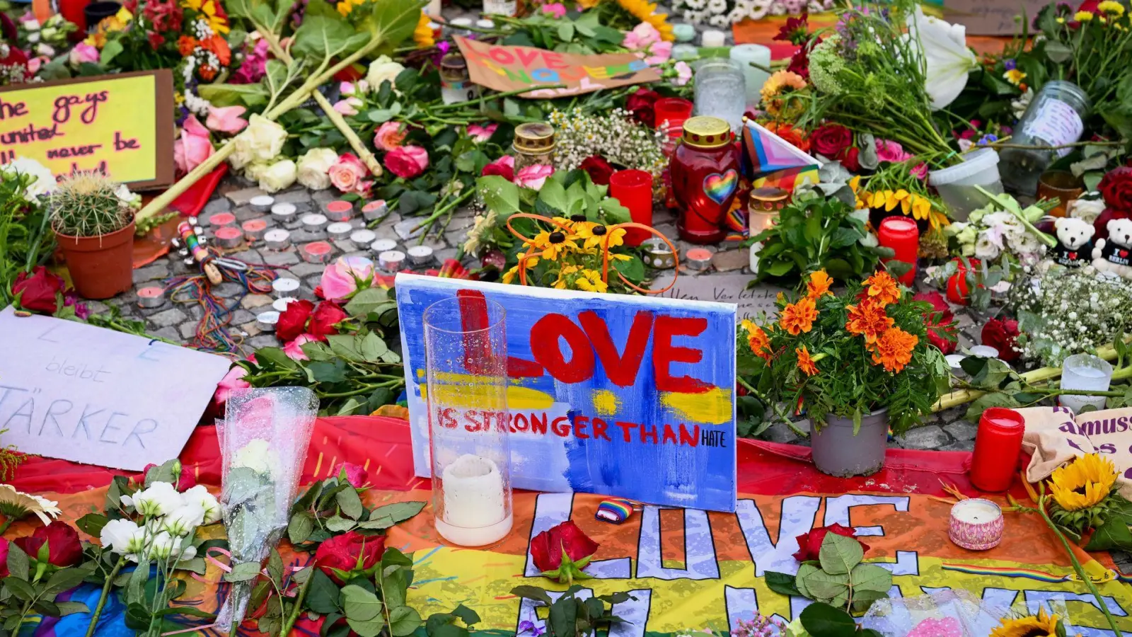 Bei dem Angriff wurde eine Frau getötet, viele weitere verletzt.  (Foto: Soeren Stache/dpa)
