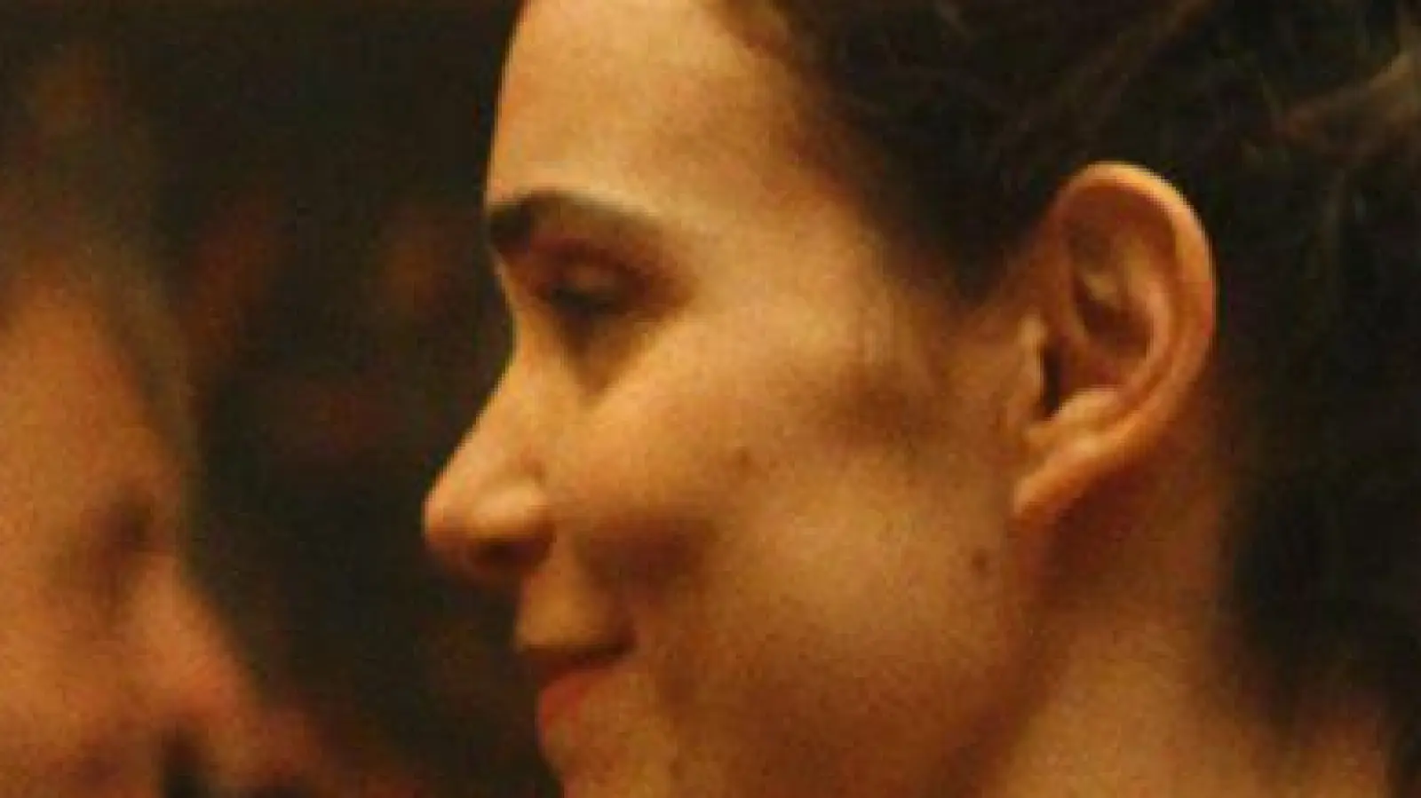 Pablo Pauly (l) als Félix und Camille Rutherford als Agathe in einer Szene des Films „Jane Austen und das Chaos in meinem Leben“ (Foto: --/Splendid Film/dpa)