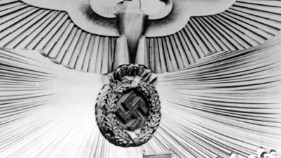 Auch Adolf Hitler, hier bei seiner Rede vor dem Reichstag in Berlin am 1. September 1939, findet sich in den Unterlagen des US-Nationalarchivs. (Foto: dpa)