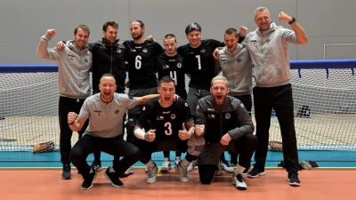 Läuft in Finnland: Die deutschen Goalballer mit Thomas Steiger (unten in der Mitte) und Fabian Diehm (unten rechts) holten Bronze bei der EM. (Foto: Jennifer Koch)