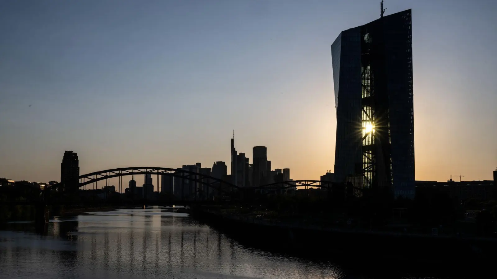 Die EZB steht wohl vor einer Zinspause. (Archivbild) (Foto: Boris Roessler/dpa)