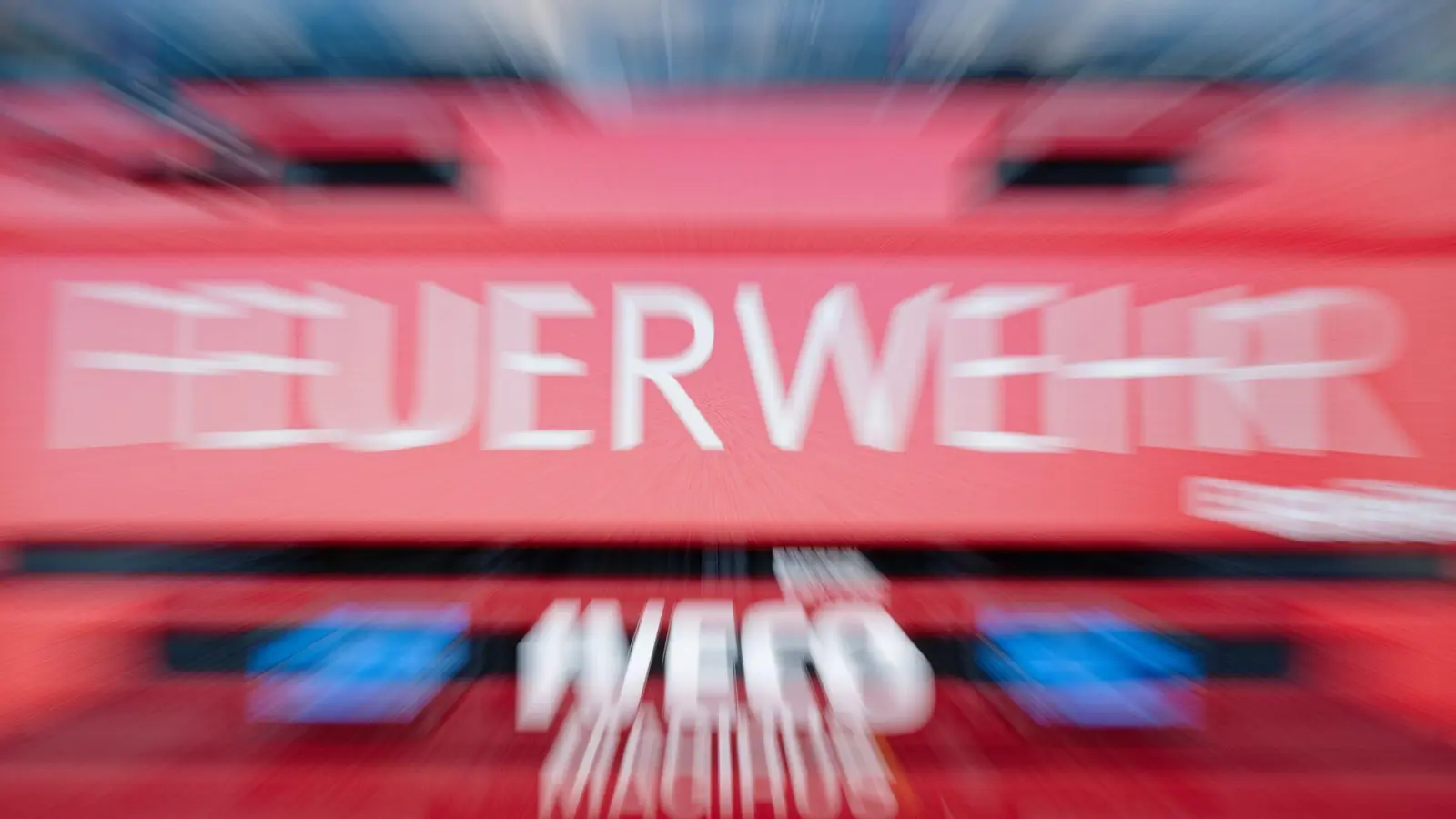 Der Mann musste mit schwersten Brandverletzungen ins Klinikum gebracht werden. (Symbolbild) (Foto: Uwe Anspach/dpa)