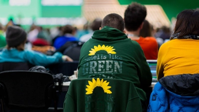 Die Grünen sehen sich in stürmischen Zeiten. (Foto: Michael Matthey/dpa)