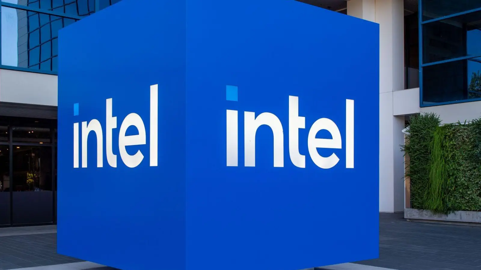 Könnte Intel die US-Regierung bald als Aktionär begrüßen? (Archivbild) (Foto: Andrej Sokolow/dpa)