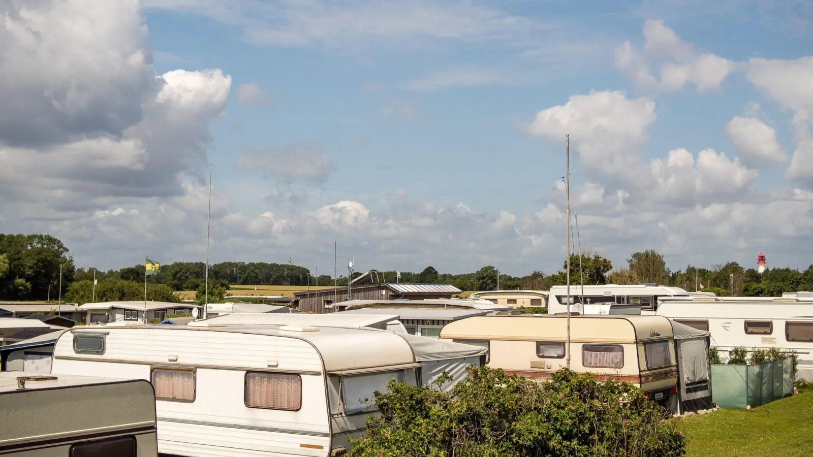 Oft kämpfen Camper gegen das Funkloch. (Foto-Archiv) (Foto: Frank Hammerschmidt/dpa)