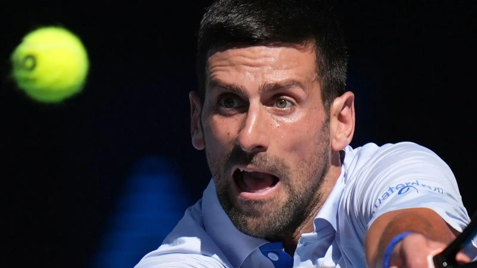 Titelverteidiger Novak Djokovic ist bei den Australian Open weiter nicht in Topform. (Foto: Andy Wong/AP/dpa)