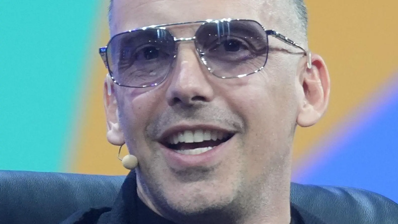 Der Künstler kniete bei seinem Heiratsantrag. (Archivbild) (Foto: Marcus Brandt/dpa)