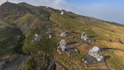 Auf der kanarischen Insel La Palma stehen vier riesige, aus zahlreichen Facetten bestehende Spiegel. (Handout) (Foto: ---/LST Collaboration/Eurekalert/dpa)