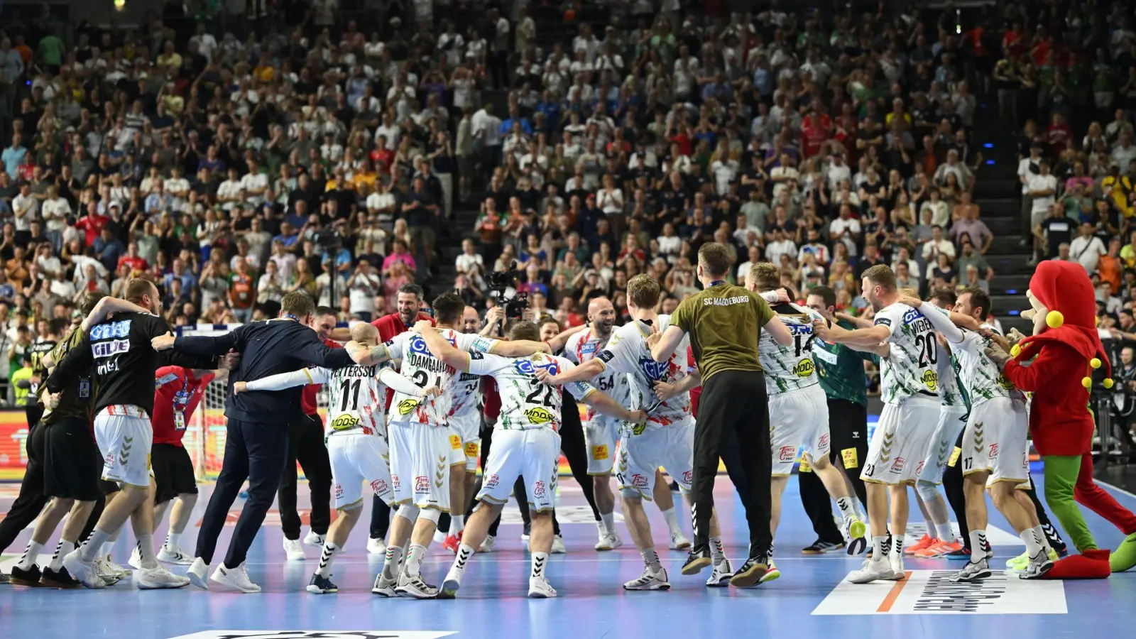 Der SC Magdeburg hat zum dritten Mal die Champions League gewonnen. (Foto: Marius Becker/dpa)