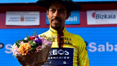 Gesamtsieger der 61. Baskenland-Rundfahrt: Daniel Felipe Martinez. (Foto: Alvaro Barrientos/AP/dpa)