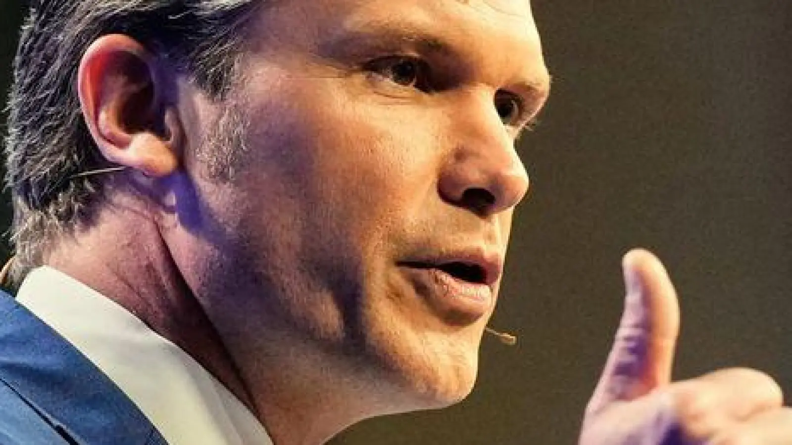 Hegseth richtet klare Worte an China. (Foto: Anupam Nath/AP/dpa)