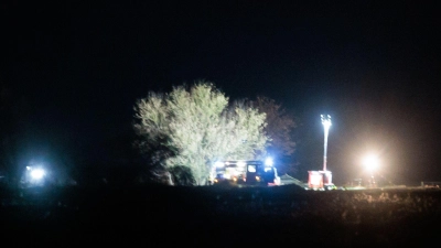 Nach einem Leck in einer Ölpipeline im Nordosten Brandenburgs beginnt die Suche nach Umweltschäden. (Archivbild). (Foto: Carsten Koall/dpa)