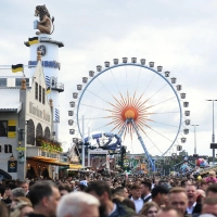 Am Samstag beginnt das Münchner Oktoberfest. (Archivbild) (Foto: Felix Hörhager/dpa)