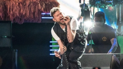 Hinter der Comic-Band Gorillaz verbergen sich der Blur-Sänger Damon Albarn und andere Künstler. (Archivbild) (Foto: Amy Harris/Invision/AP/dpa)