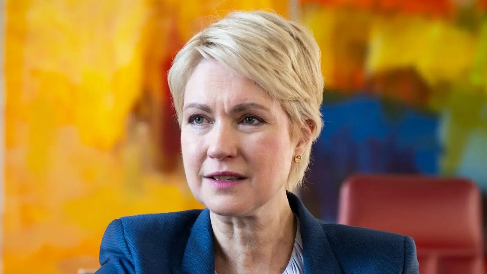 „Die CDU ist nicht klug beraten, wenn sie ständig verkündet, dass die Menschen in Deutschland nicht genug arbeiten“, sagt Mecklenburg-Vorpommerns Ministerpräsidentin Schwesig. (Archivbild) (Foto: Philip Dulian/dpa)