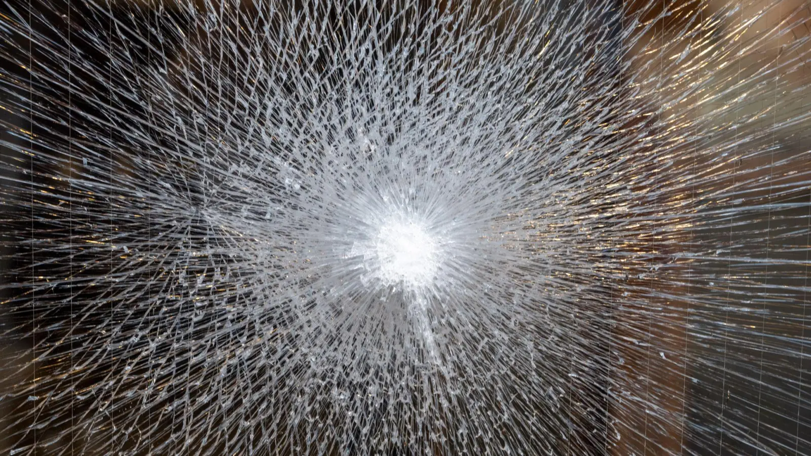 Der Mann soll bei dem Diebstahl Beute im Wert von rund 200.000 Euro gemacht haben. (Symbolbild) (Foto: Stefan Sauer/dpa)