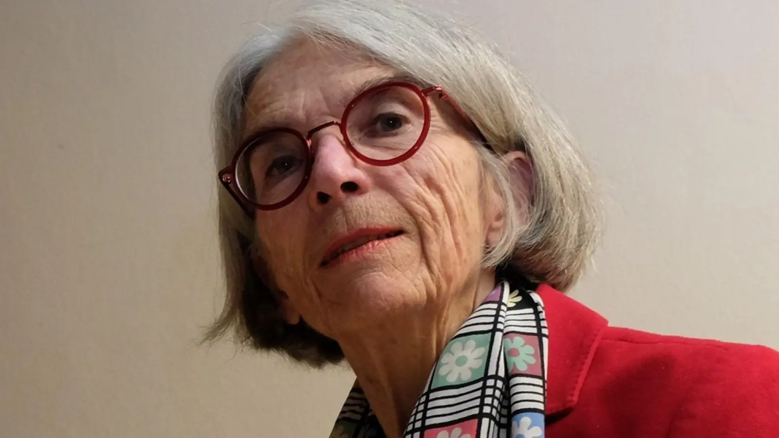 Die US-Schriftstellerin Donna Leon wird 80 Jahre alt. (Foto: Sebastian Willnow/dpa-Zentralbild/dpa)