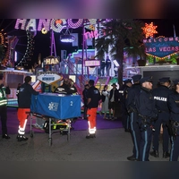 Schwerer Unfall zum Wochenbeginn auf der Wiesn. (Foto: Felix Hörhager/dpa)