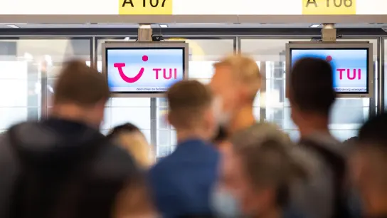 Tui will schon ab dem 11. Februar Urlauber nach Mallorca bringen. (Foto: Julian Stratenschulte/dpa)