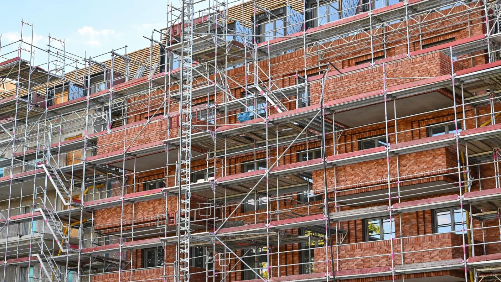 Es geht was voran im Wohnungsbau in Deutschland. (Archivbild) (Foto: Patrick Pleul/dpa)