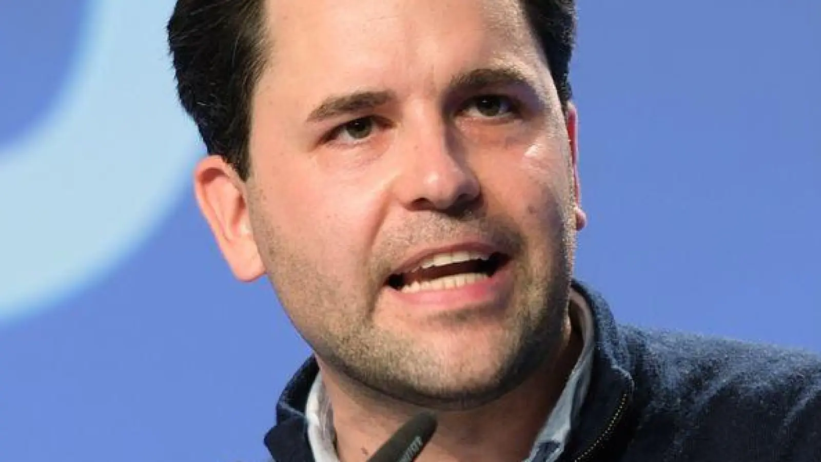 JU-Chef Johannes Winkel kritisiert die Haushaltspläne von Schwarz-Rot. (Archivfoto) (Foto: Sebastian Willnow/dpa)