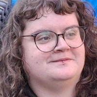 Mitorganisatorin Tessa Brancalion (vorne) und ihre Mitstreiter wollen Rumänien erreichen. (Foto: Kai Morschlatt/dpa)