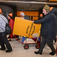 Erst im November hab es einen Umzug (Archivbild). (Foto: Felix Hörhager/dpa)