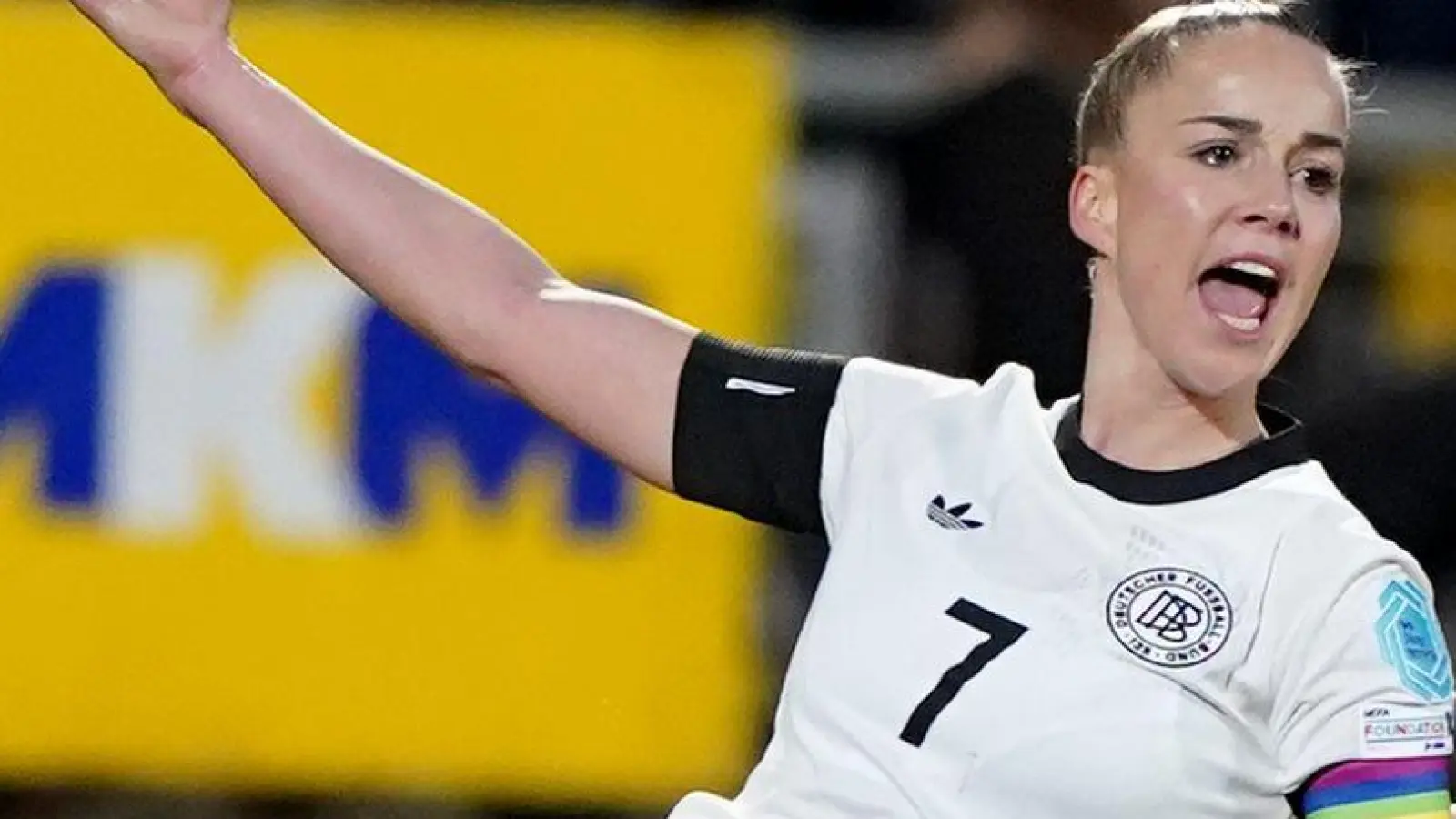 Fordert Zusammenhalt gegen Sexismus: DFB-Kapitänin Giulia Gwinn. (Foto: Andrew Milligan/PA Wire/dpa)