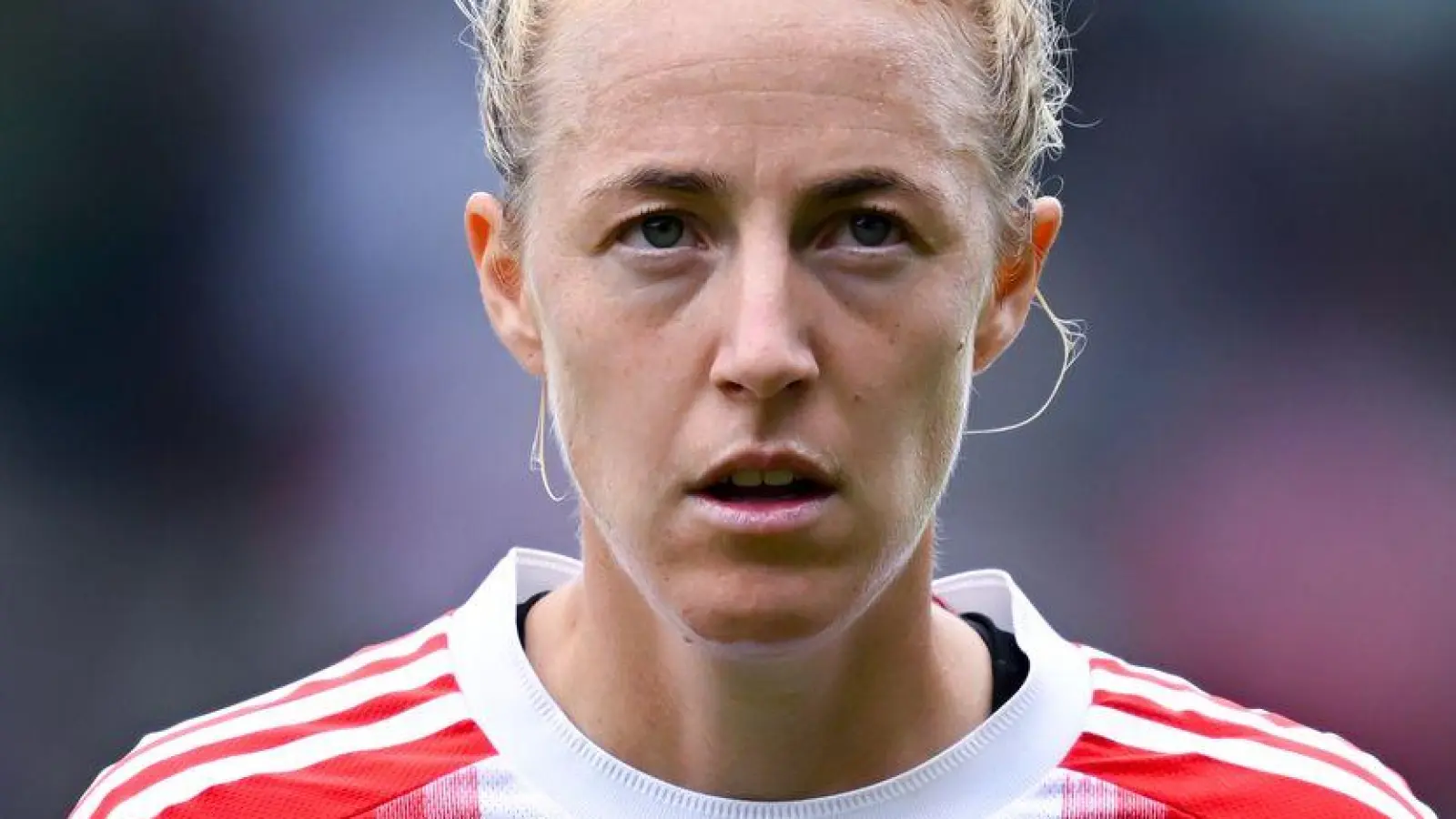 Abwehrspielerin Carolin Simon vom FC Bayern verletzte sich in Barcelona. (Archivfoto) (Foto: Sven Hoppe/dpa)