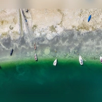 Die Trockenheit sorgt für niedrige Wasserstände am Bodensee. (Archivbild)  (Foto: Marius Bulling/onw-images/dpa)
