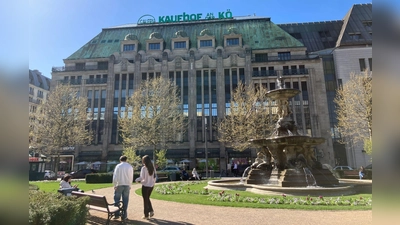 Die Diebe sind über die U-Bahn in das Galeria-Warenhaus an der Flaniermeile „Kö“ eingestiegen.  (Foto: Rabea Gruber/dpa)