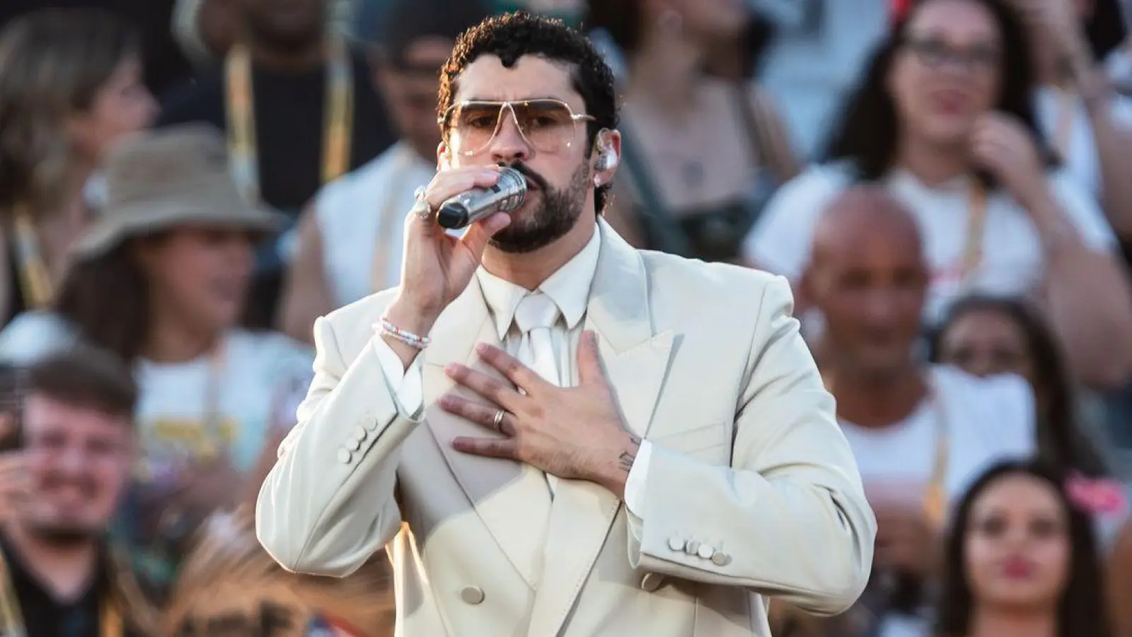 Ein Konzert von Bad Bunny musste wegen eines Hagelschauers abgebrochen werden. (Archivbild) (Foto: Mirko Fava/Tsck/LPS via ZUMA Press Wire/dpa)