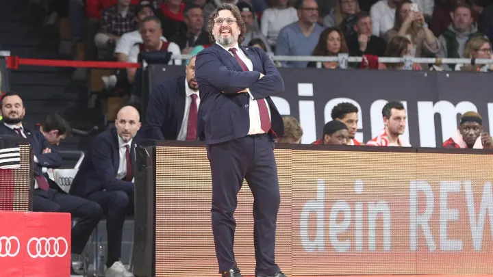 Der FC Bayern von Trainer Andrea Trinchieri unterlagen in Valencia. (Foto: Christian Kolbert/Kolbert-Press/dpa)