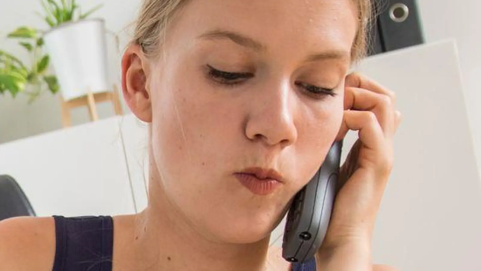 Die zunehmende Informationsflut im Berufsalltag erfordert Priorisierung und Organisation. (Foto: Christin Klose/dpa-tmn)