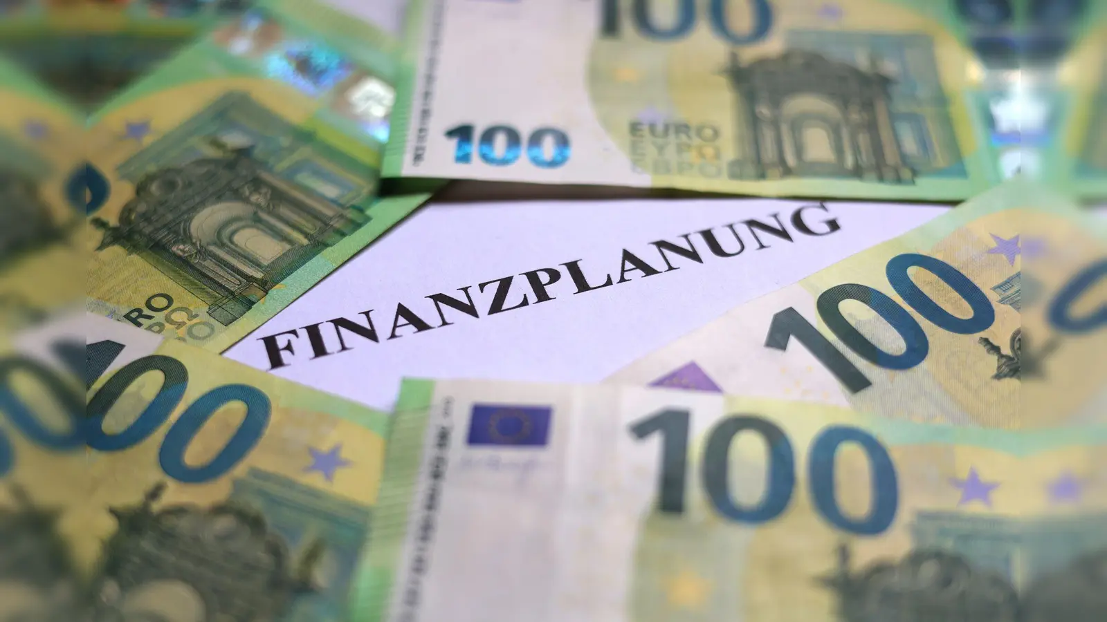 Die Finanznot von Bayerns Kommunen ist groß. (Illustration) (Foto: Karl-Josef Hildenbrand/dpa)