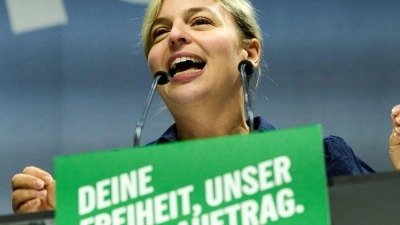 Katharina Schulze, Fraktionsvorsitzende der bayerischen Grünen, forderte mehr Selbstbewusstsein im Umgang mit der AfD. (Foto: Peter Kneffel/dpa)