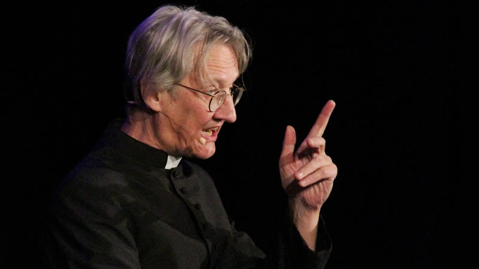 Als Bußprediger unterwegs: der Kabarettist Holger Paetz. (Foto: Jens Plackner)