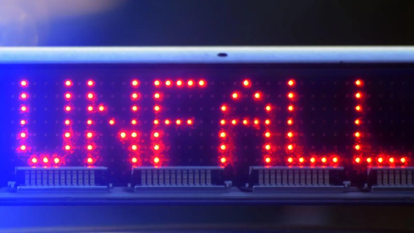 Die Polizei war mit zahlreichen Einsatzkräften vor Ort. (Symbolbild) (Foto: Stefan Puchner/dpa)